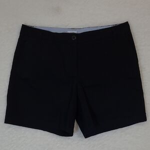Crown & Ivy Black Caroline Shorts size 14